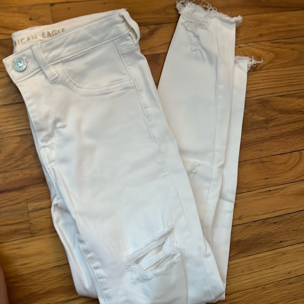 AE white ripped skinny jeans